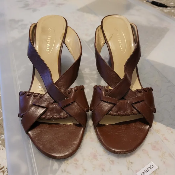 Shoes - Picture 3 of 3